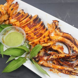 Grilled Jumbo Squid | Mực Nướng Muối Ớt